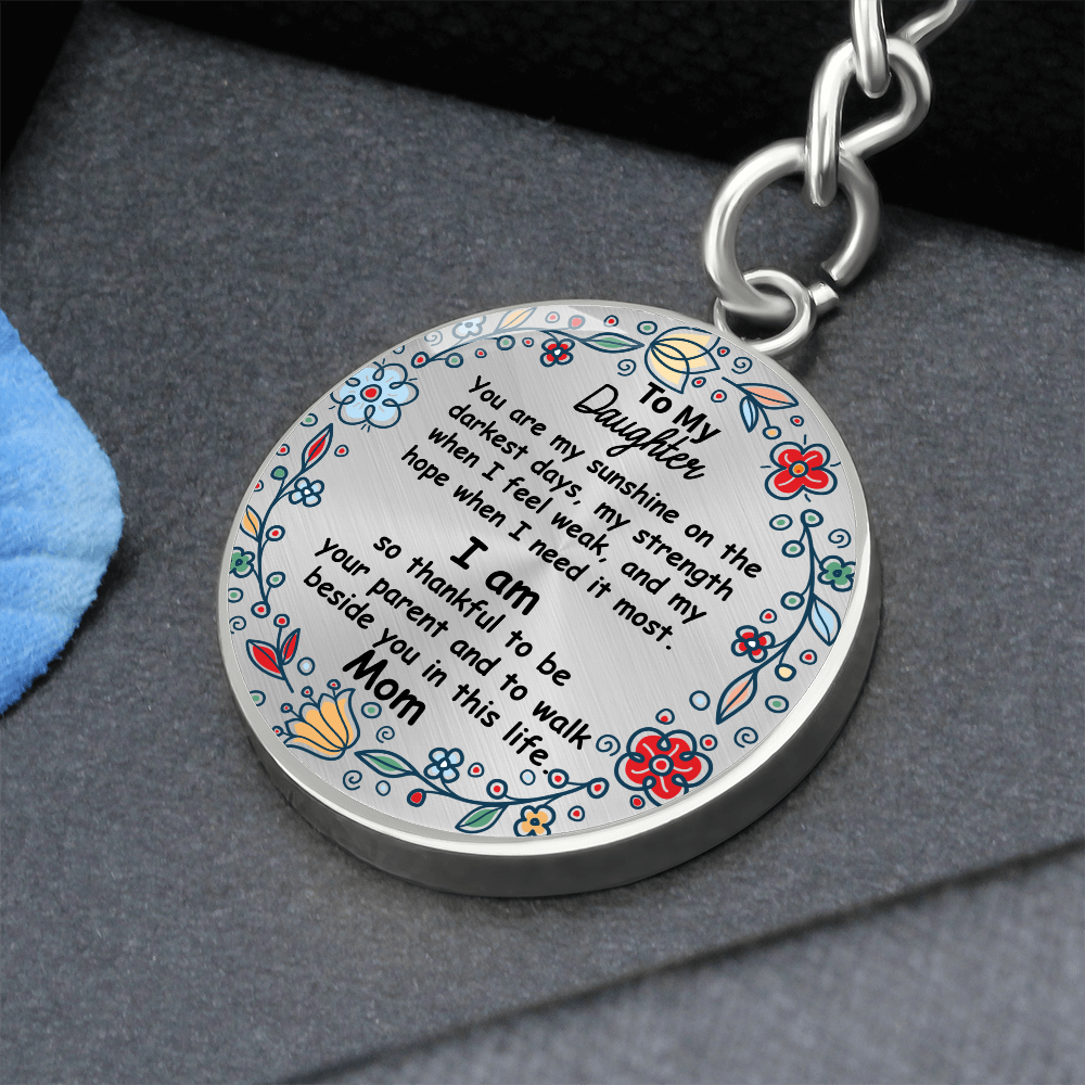 Personalized Daughter Circle Keychain - Engravable Name & Special Message - Sterling Silver or Gold Keyring - Perfect Gift for Mom to Give Daughter