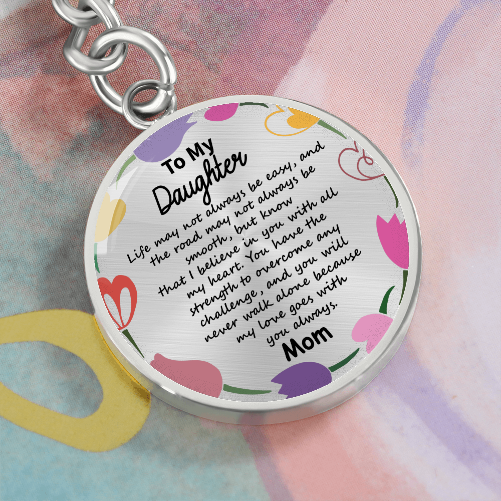 Daughter Keychain Circle – Minimalist 'Always in My Heart' Engraved Keyring – Ready-to-Give Present for Teens & Women